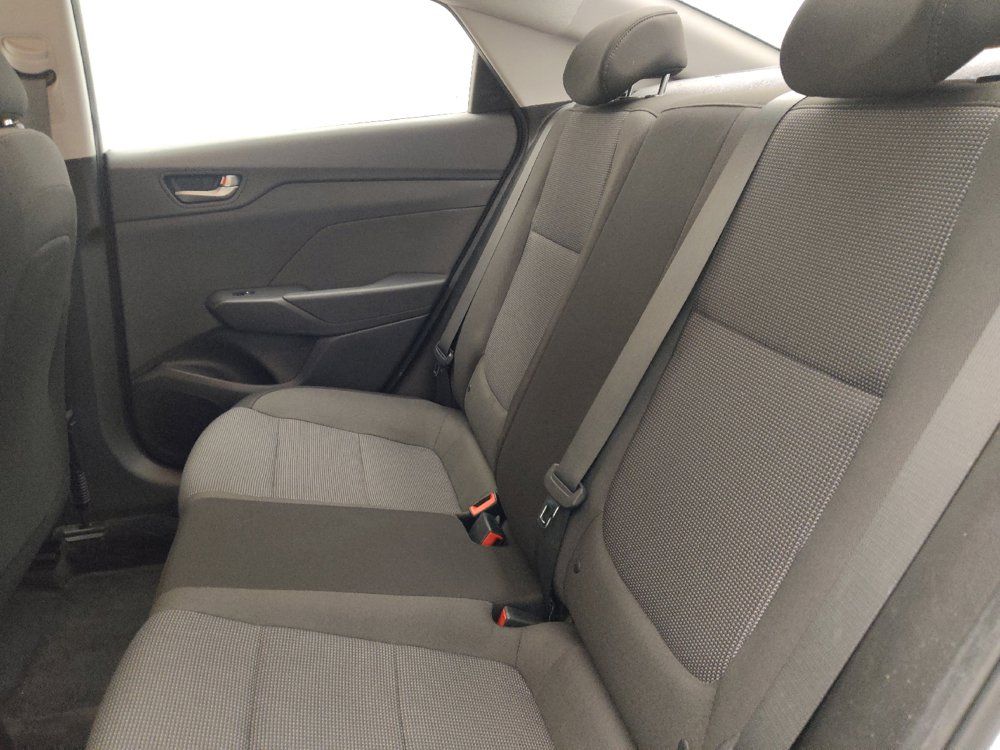 Used 2019 Hyundai Accent SE FWD image 18