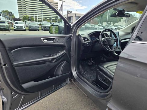Used 2022 Ford Edge SEL image 21
