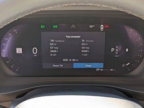 Certified 2024 Volvo XC40 B5 Ultimate w/ Climate Package AWD/4WD image 15