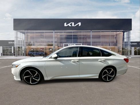 Used 2019 Honda Accord Sport image 5