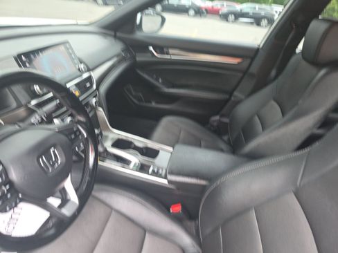Used 2020 Honda Accord Sport image 7