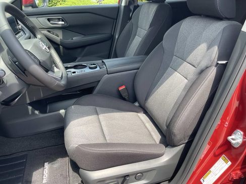 New 2026 Nissan Rogue SV AWD/4WD image 21