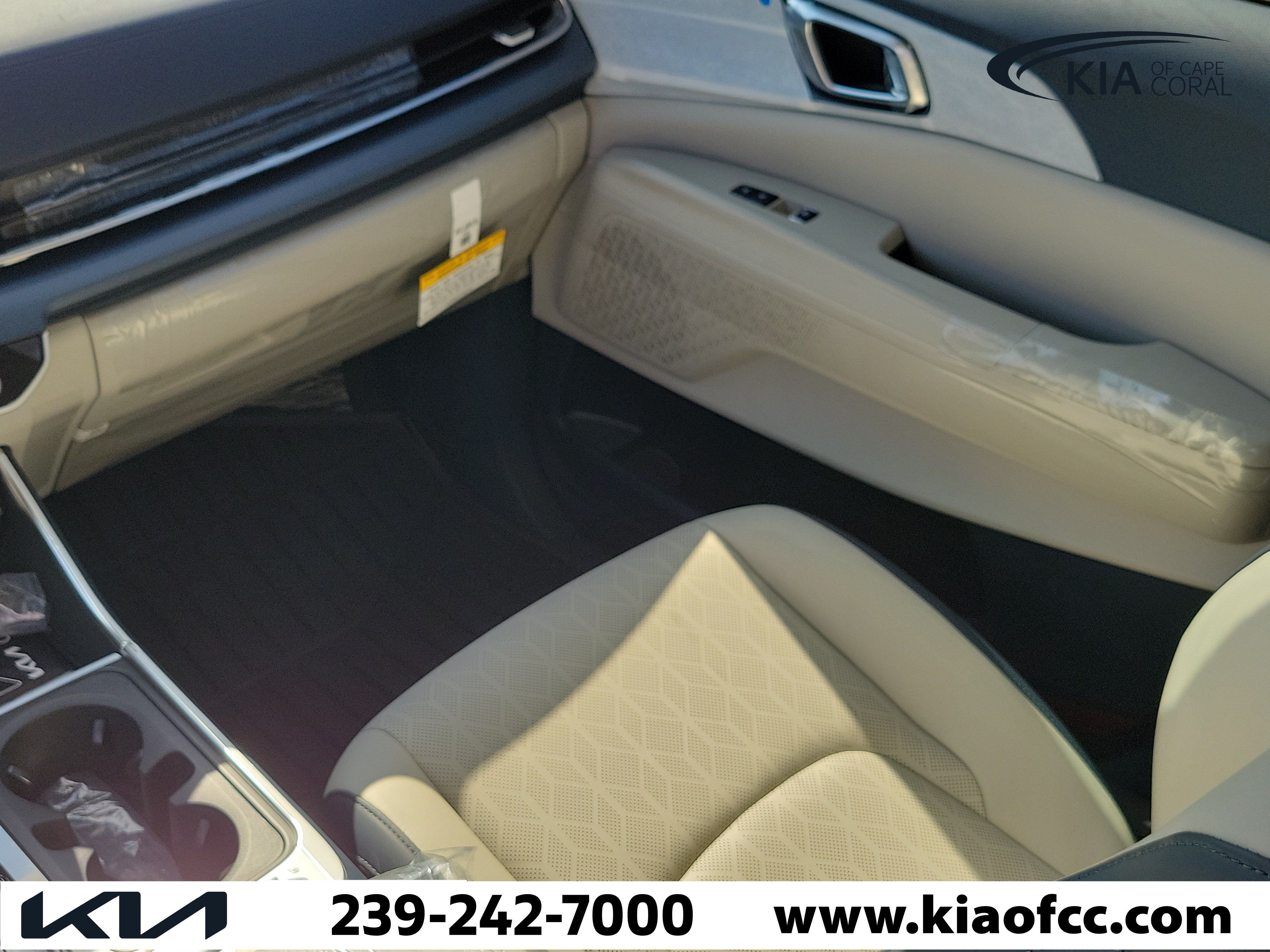New 2027 Kia Carnival SX FWD image 19