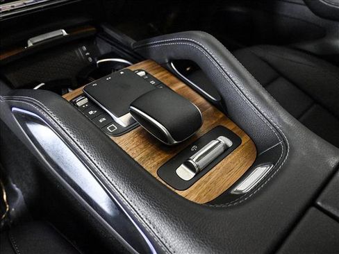 Used 2025 Mercedes-Benz GLS 450 4MATIC w/ AMG Line Exterior image 13