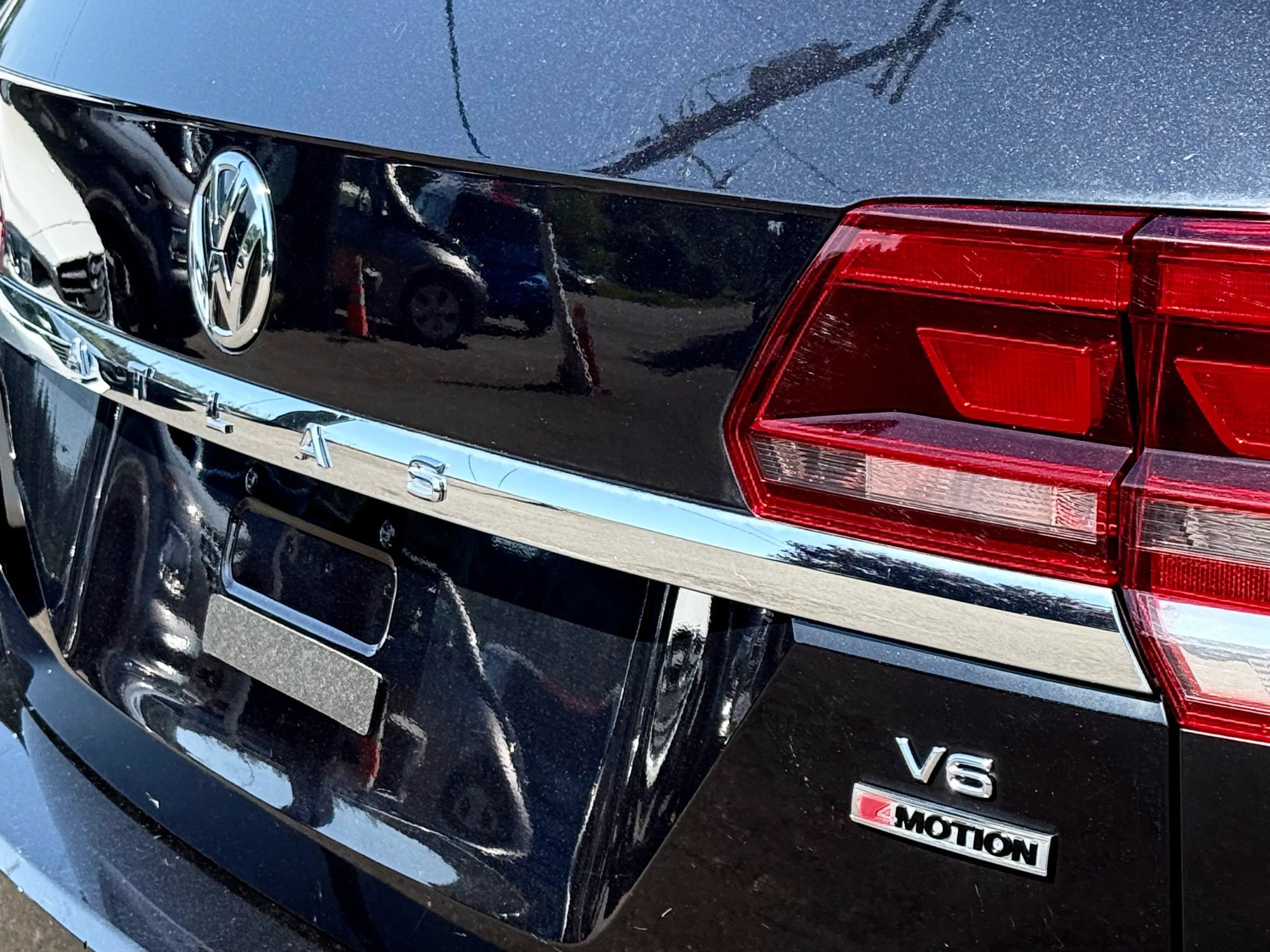 Used 2018 Volkswagen Atlas SE AWD/4WD image 49