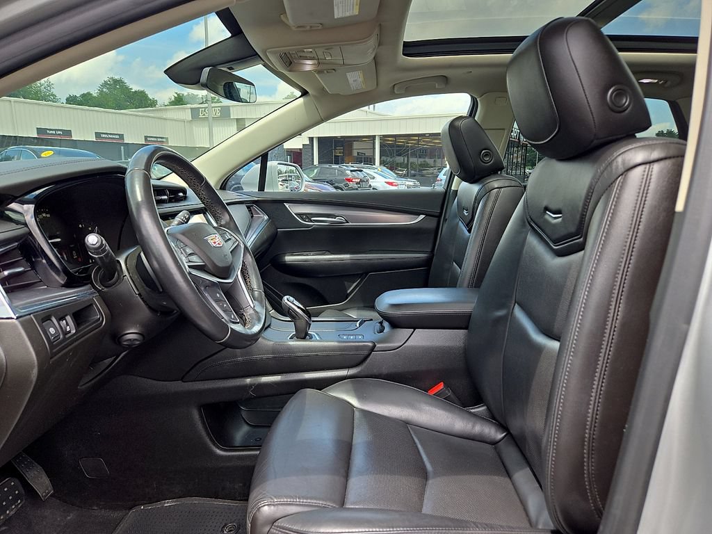 Used 2019 Cadillac XT5 Luxury AWD/4WD image 14
