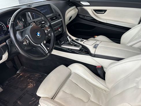 Used 2013 BMW M6 Convertible RWD image 4