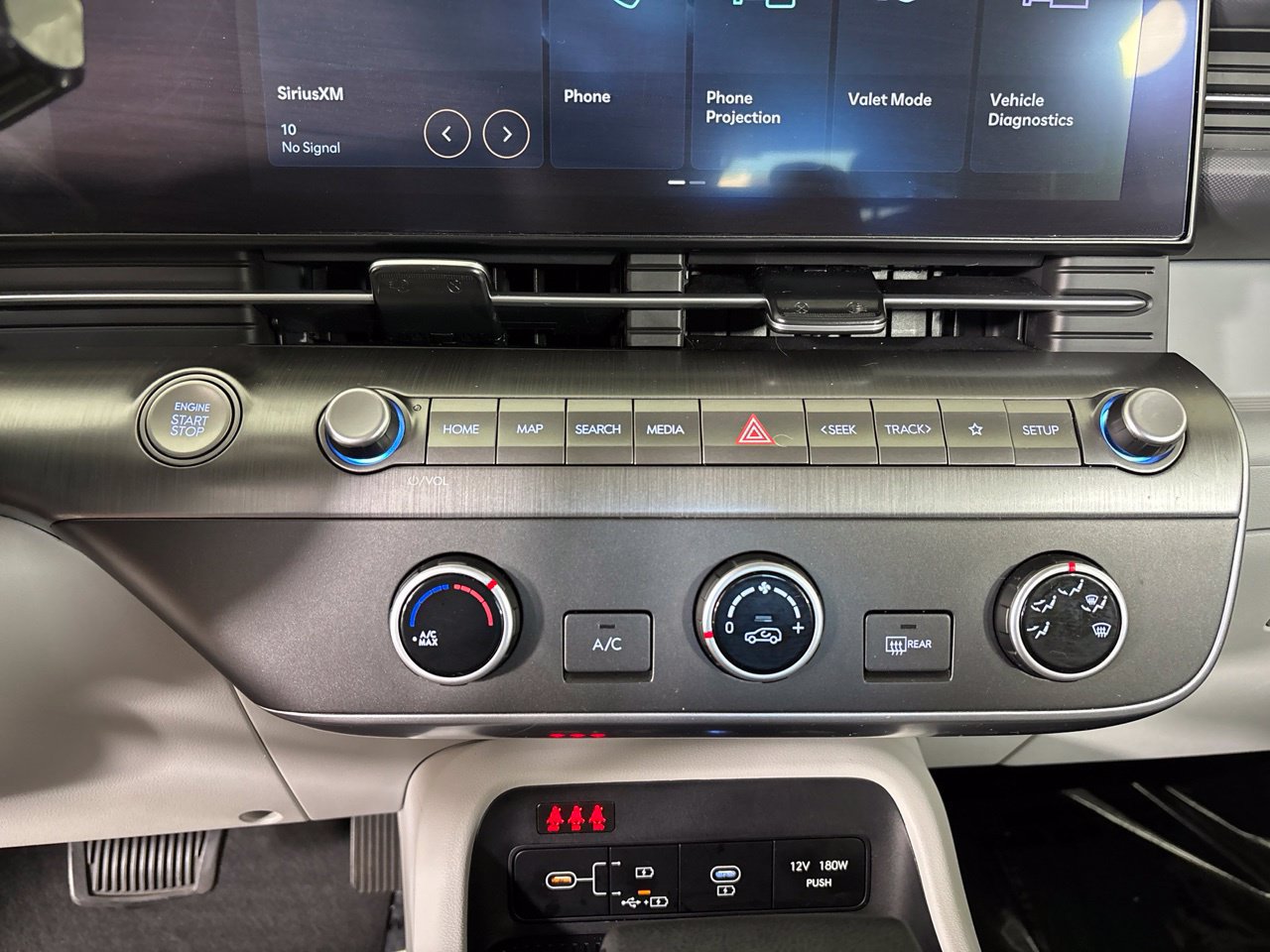 Used 2024 Hyundai Kona SE AWD/4WD image 19