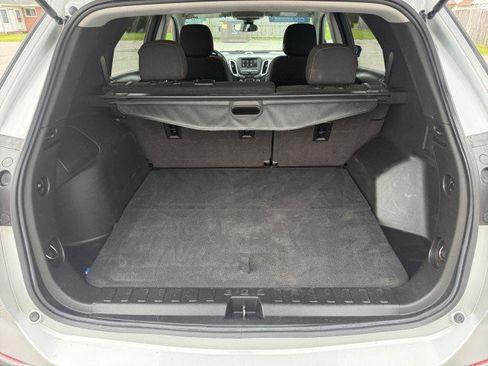 Used 2022 Chevrolet Equinox LT FWD image 15