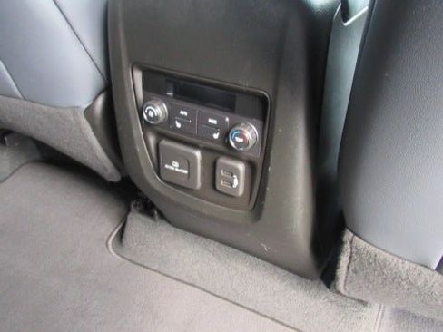 Certified 2024 Buick Enclave Premium FWD image 13