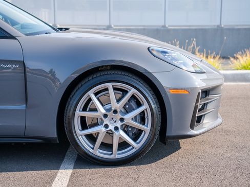 Certified 2026 Porsche Panamera 4 AWD/4WD image 9