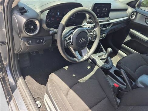 Used 2021 Kia Forte Sedan FWD image 5