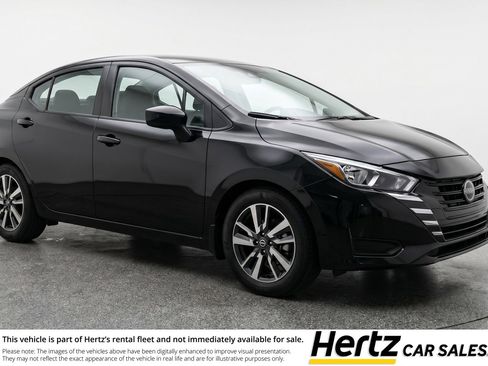 Used 2025 Nissan Versa SV image 1