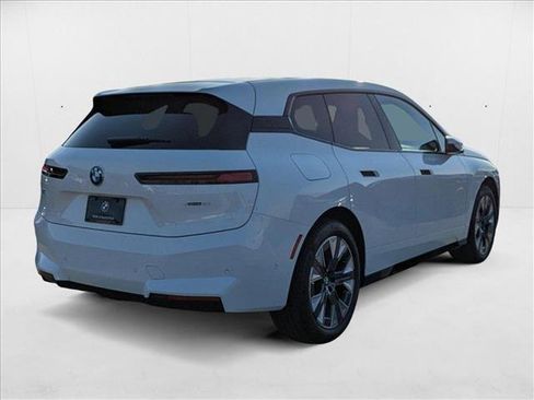 New 2026 BMW iX xDrive60 w/ Premium Package image 2