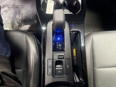 Used 2024 Toyota Prius XLE image 17