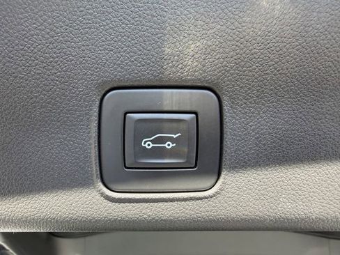 Used 2024 Chevrolet TrailBlazer ACTIV w/ Convenience Package AWD/4WD image 35