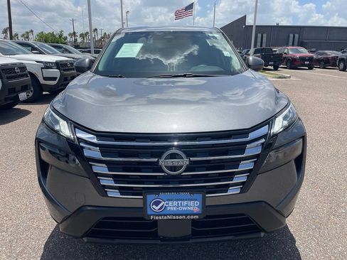 Certified 2025 Nissan Rogue SV FWD image 2