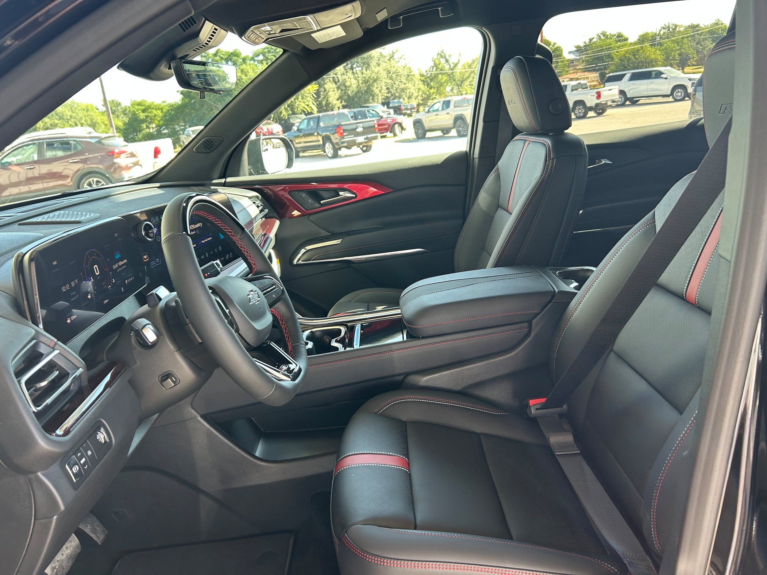 New 2026 Chevrolet Traverse RS FWD image 19