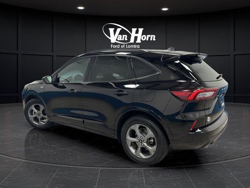 Used 2024 Ford Escape ST-Line w/ Tech Pack #1 AWD/4WD image 5