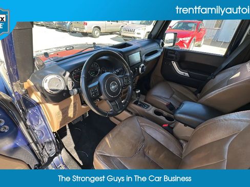 Used 2013 Jeep Wrangler Unlimited Sahara w/ Dual Top Group image 27