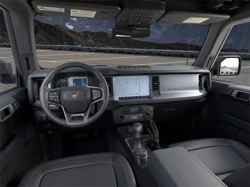 New 2025 Ford Bronco Badlands image 9