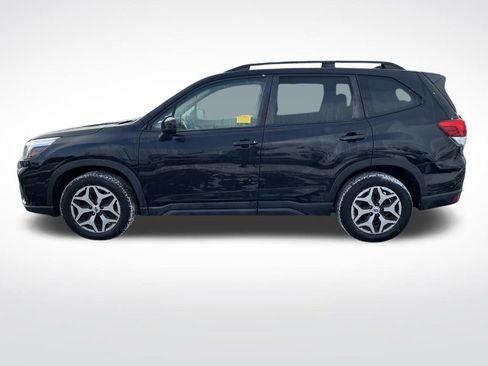 Used 2020 Subaru Forester Premium image 2