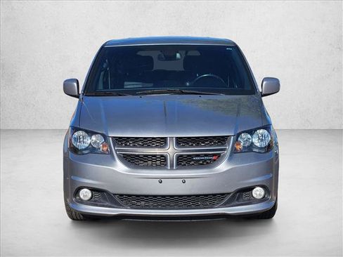 Used 2020 Dodge Grand Caravan GT FWD image 2