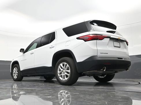 Used 2023 Chevrolet Traverse LS FWD image 22