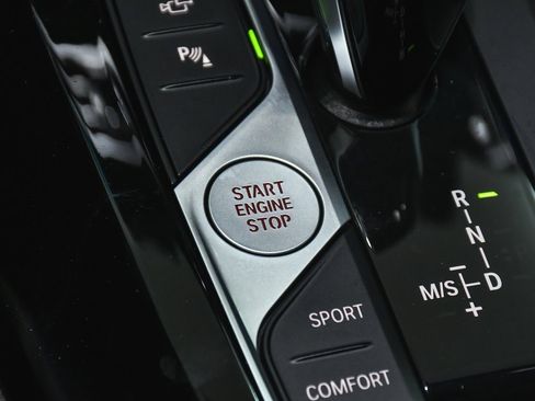 Used 2024 BMW X4 M40i w/ Premium Package image 33