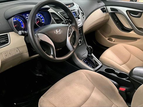 Used 2016 Hyundai Elantra SE image 13