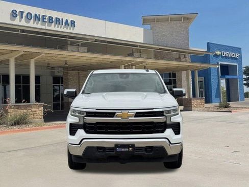 Used 2023 Chevrolet Silverado 1500 LT w/ Z71 Off-Road Package AWD/4WD image 9
