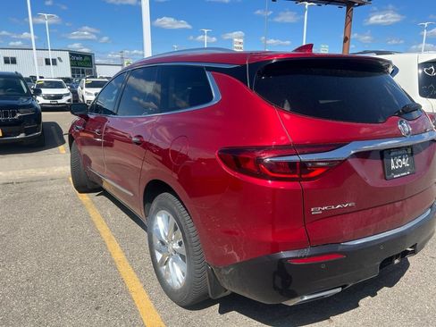 Used 2021 Buick Enclave Premium w/ Surround and Sites Package AWD/4WD image 4