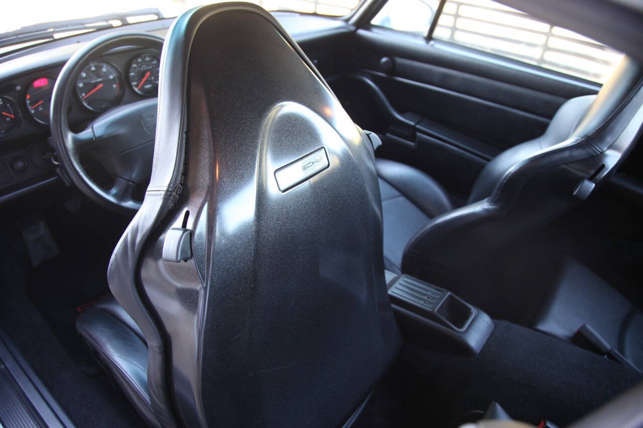 Used 1996 Porsche 911 GT3 RS image 68