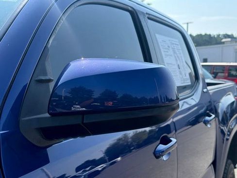 Used 2022 Toyota Tacoma SR5 RWD image 10