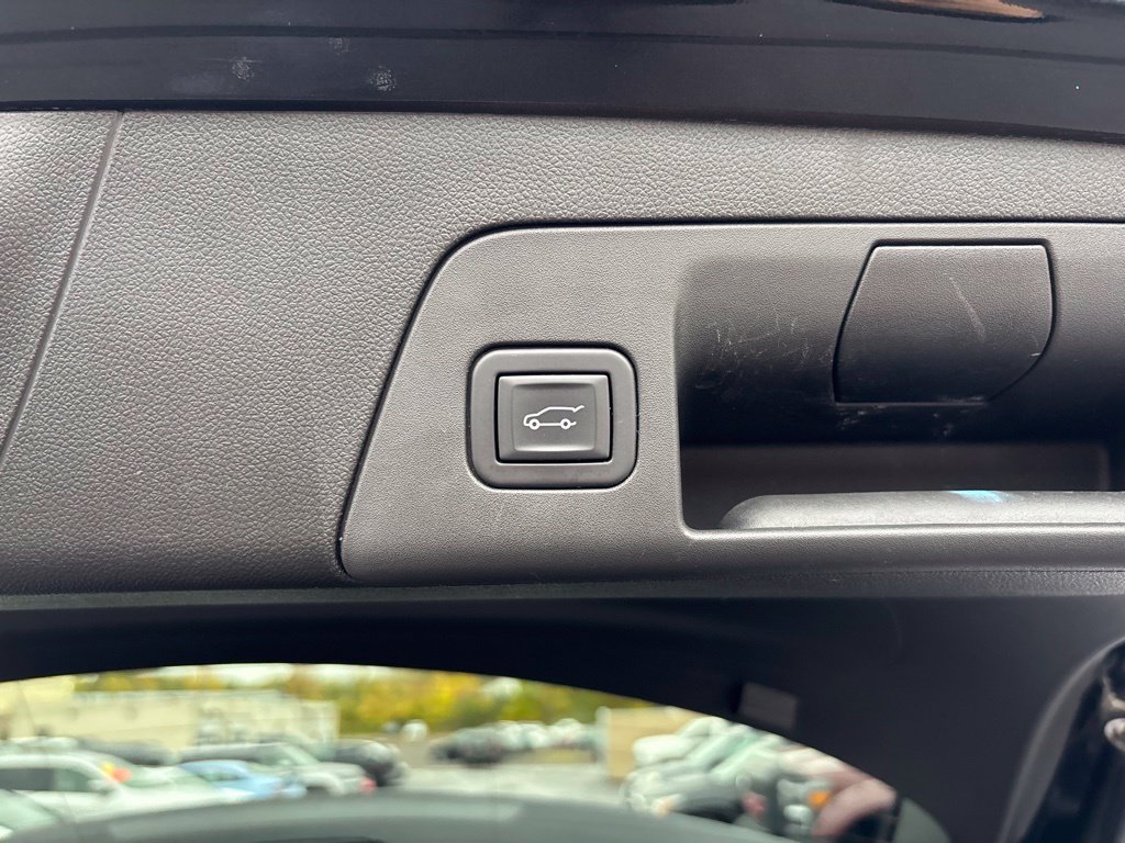 Used 2023 Buick Envision Preferred AWD/4WD image 24