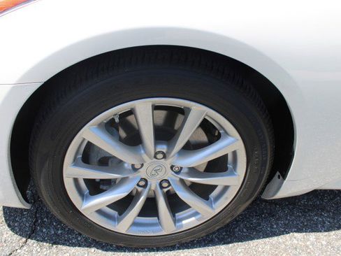 Used 2014 INFINITI Q60 Convertible w/ Premium Package RWD image 44