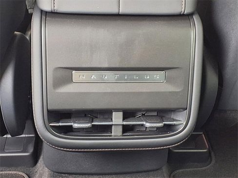 New 2026 Lincoln Nautilus Premier image 11