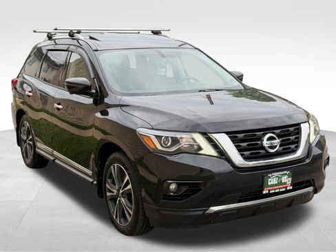 Used 2018 Nissan Pathfinder Platinum AWD/4WD image 3