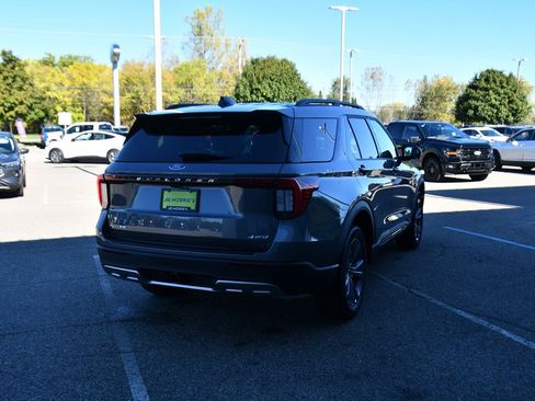 Used 2026 Ford Explorer Active w/ Active Comfort Package image 6