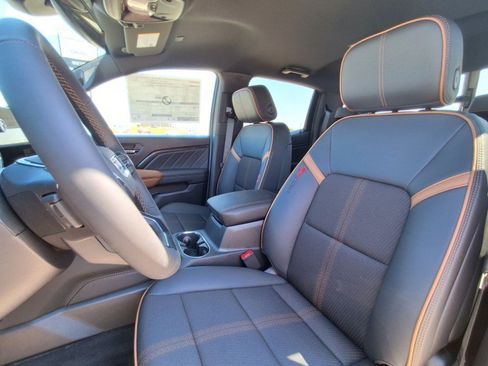 New 2026 GMC Canyon AT4 AWD/4WD image 11