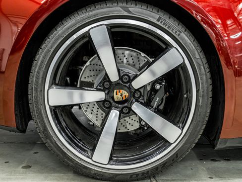 Used 2021 Porsche 911 Targa 4S Heritage Design image 40