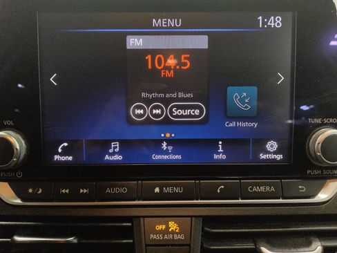 Used 2024 Nissan Altima 2.5 SV FWD image 25