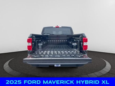 New 2025 Ford Maverick XL image 5