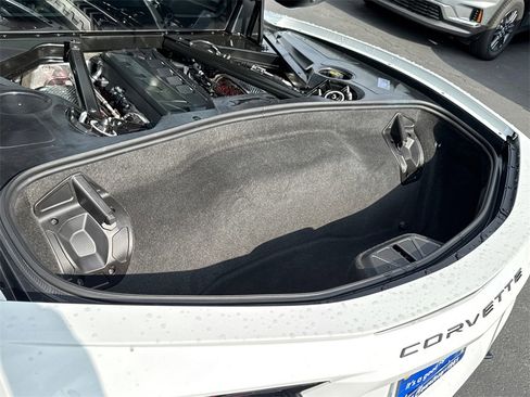 Used 2025 Chevrolet Corvette Stingray 1LT image 10