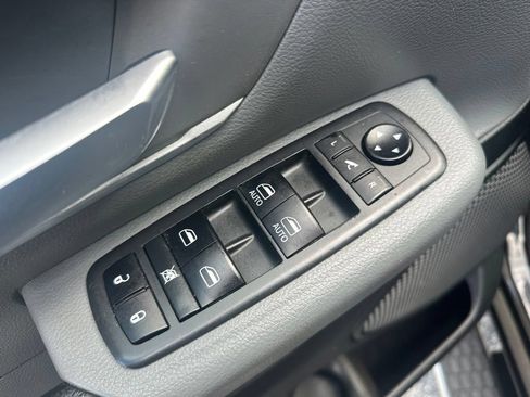 Used 2020 RAM 1500 Big Horn AWD/4WD image 15