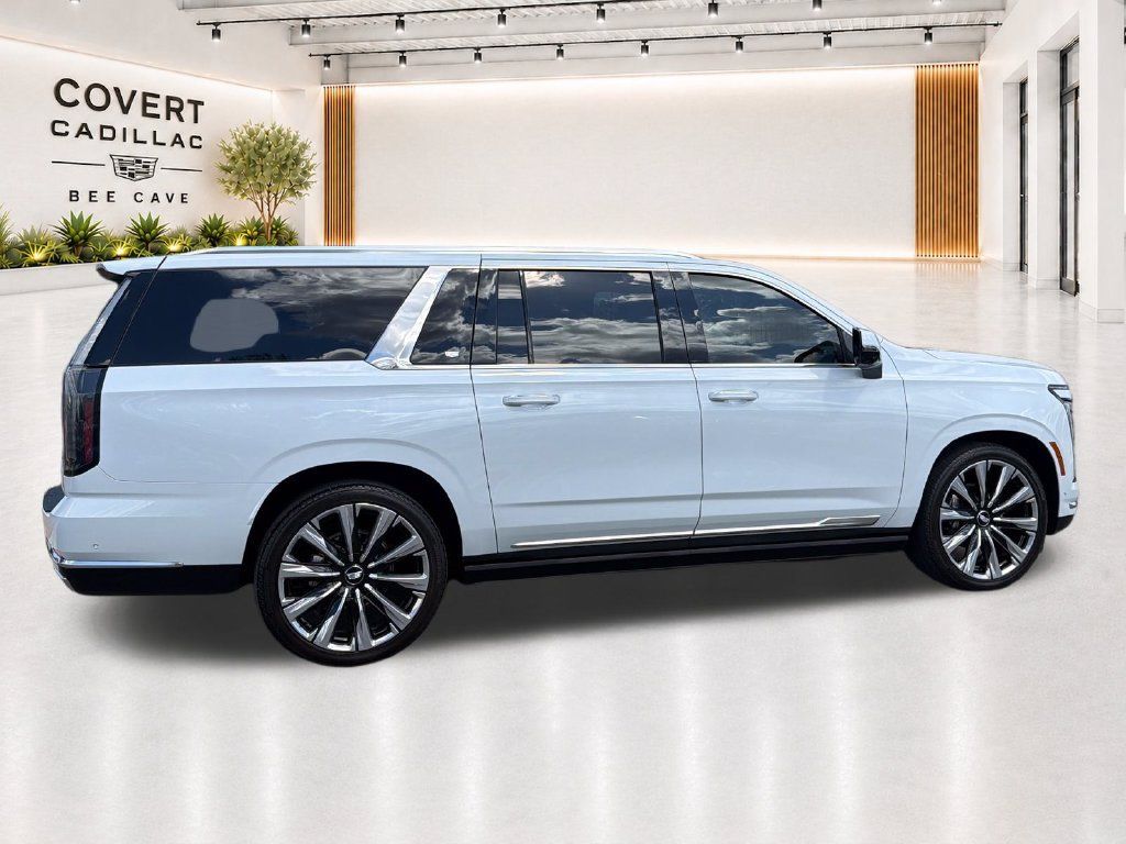 Used 2026 Cadillac Escalade ESV Luxury w/ Touring Package AWD/4WD image 15