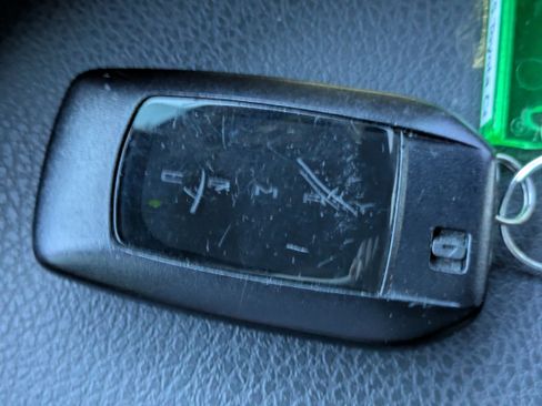 Used 2025 Toyota Camry SE w/ Multimedia Upgrade Package image 22