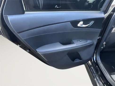 Used 2021 Kia Forte GT-Line FWD image 8