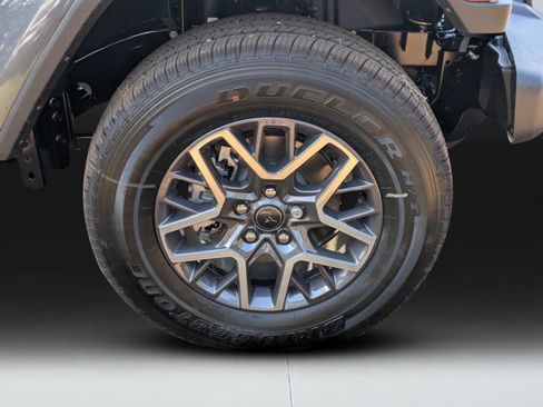 New 2026 Jeep Wrangler Sahara image 9