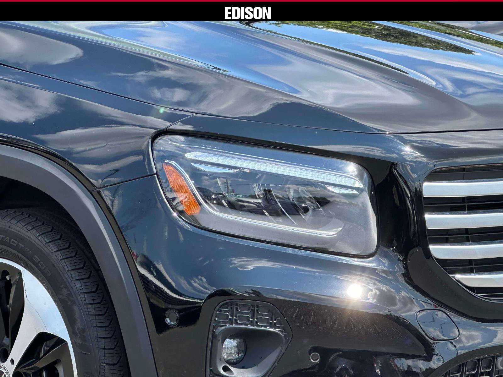 Used 2024 Mercedes-Benz GLB 250 4MATIC image 7